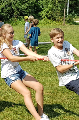 English-Education Summer Camps_Burg Schwaneck_Highland Games_Tug of War